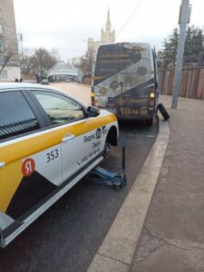 Выездной шиномонтаж у метро Марьина Роща: компания Porezoff — ваш круглосуточный помощник на дороге